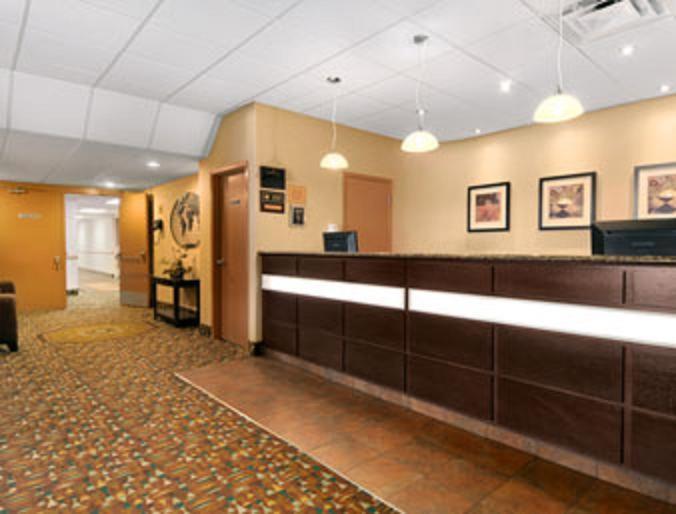 Ramada By Wyndham Yorkton Hotel Interior photo