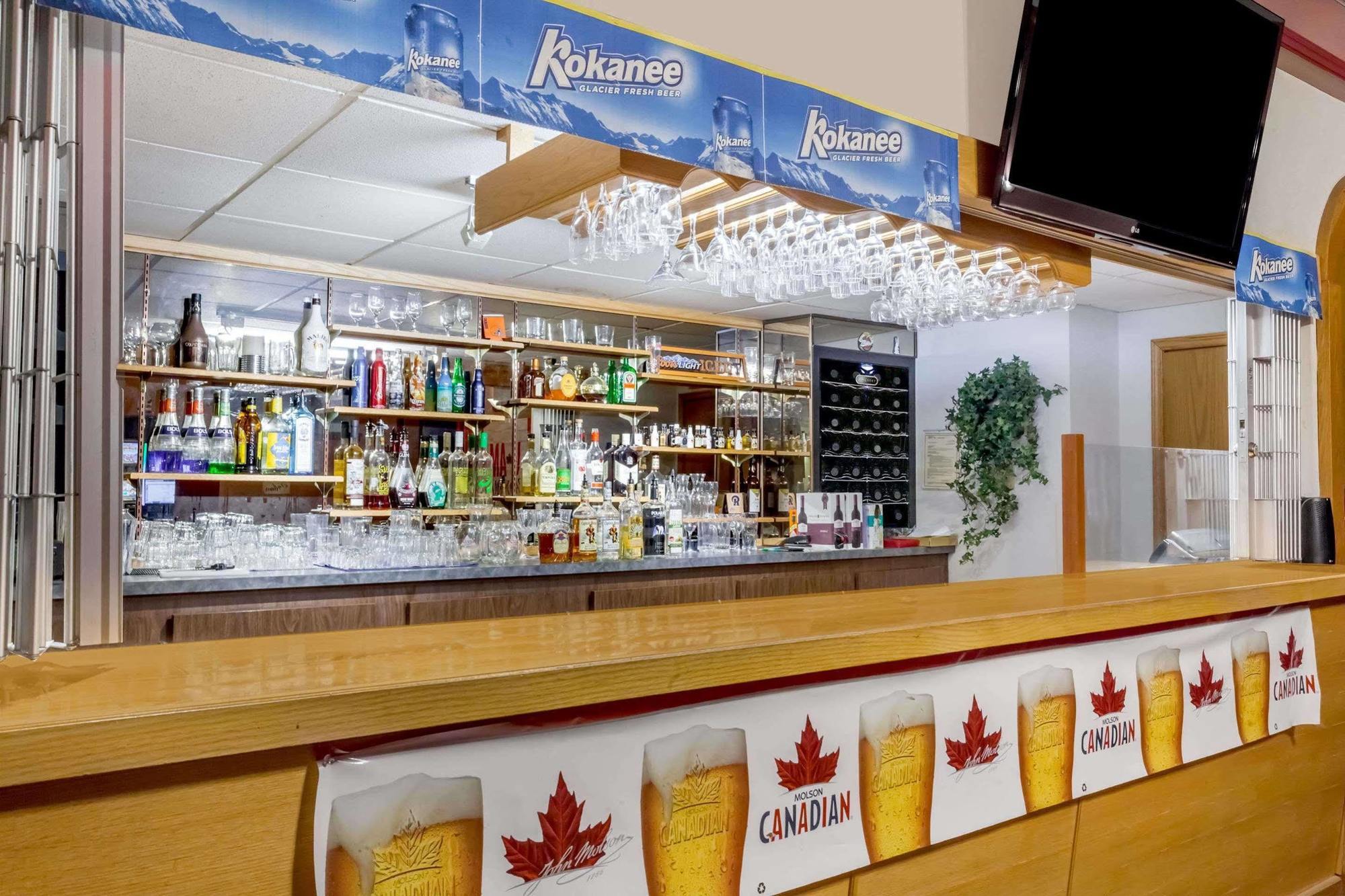 Ramada By Wyndham Yorkton Hotel Exterior photo